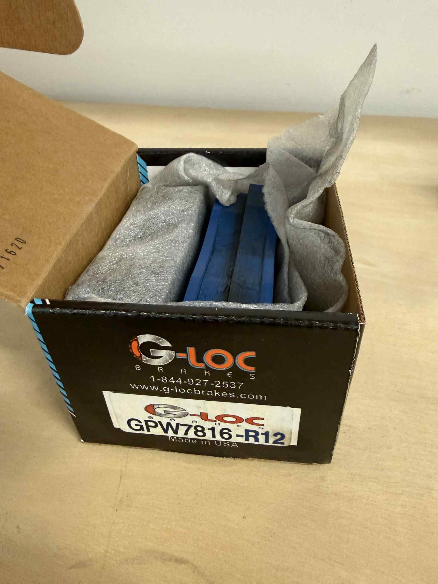 G-Loc R12 pads for Wilwood DynaPro radial mount(7816R12)